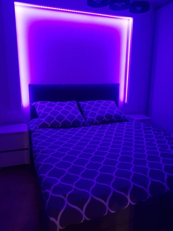 Jurajska Plaza - Nowoczesny Z Osobna Sypialnia, Parking Gratis - * Kielce
