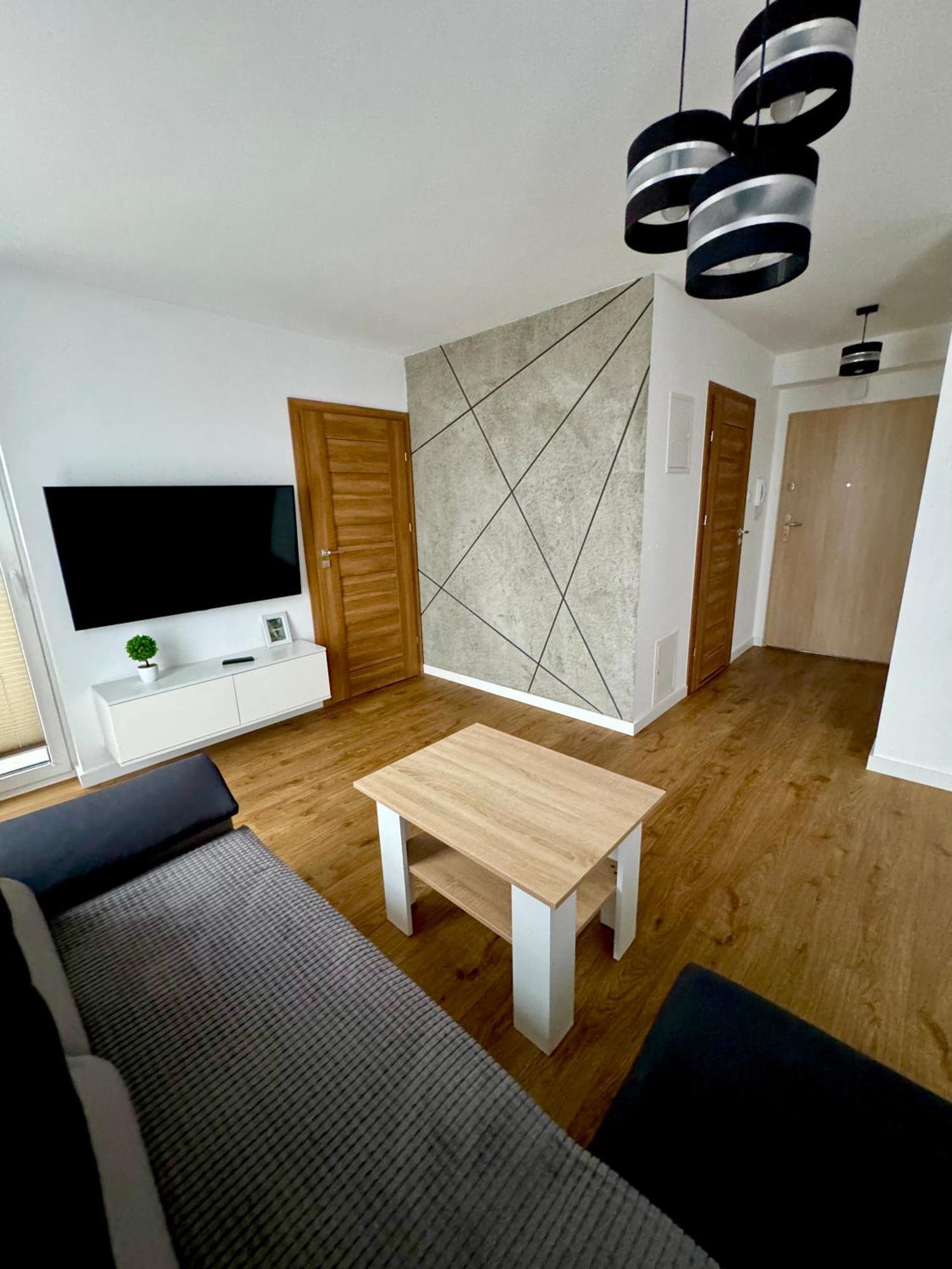 Апартаменти Jurajska Plaza - Nowoczesny Z Osobna Sypialnia, Parking Gratis - *