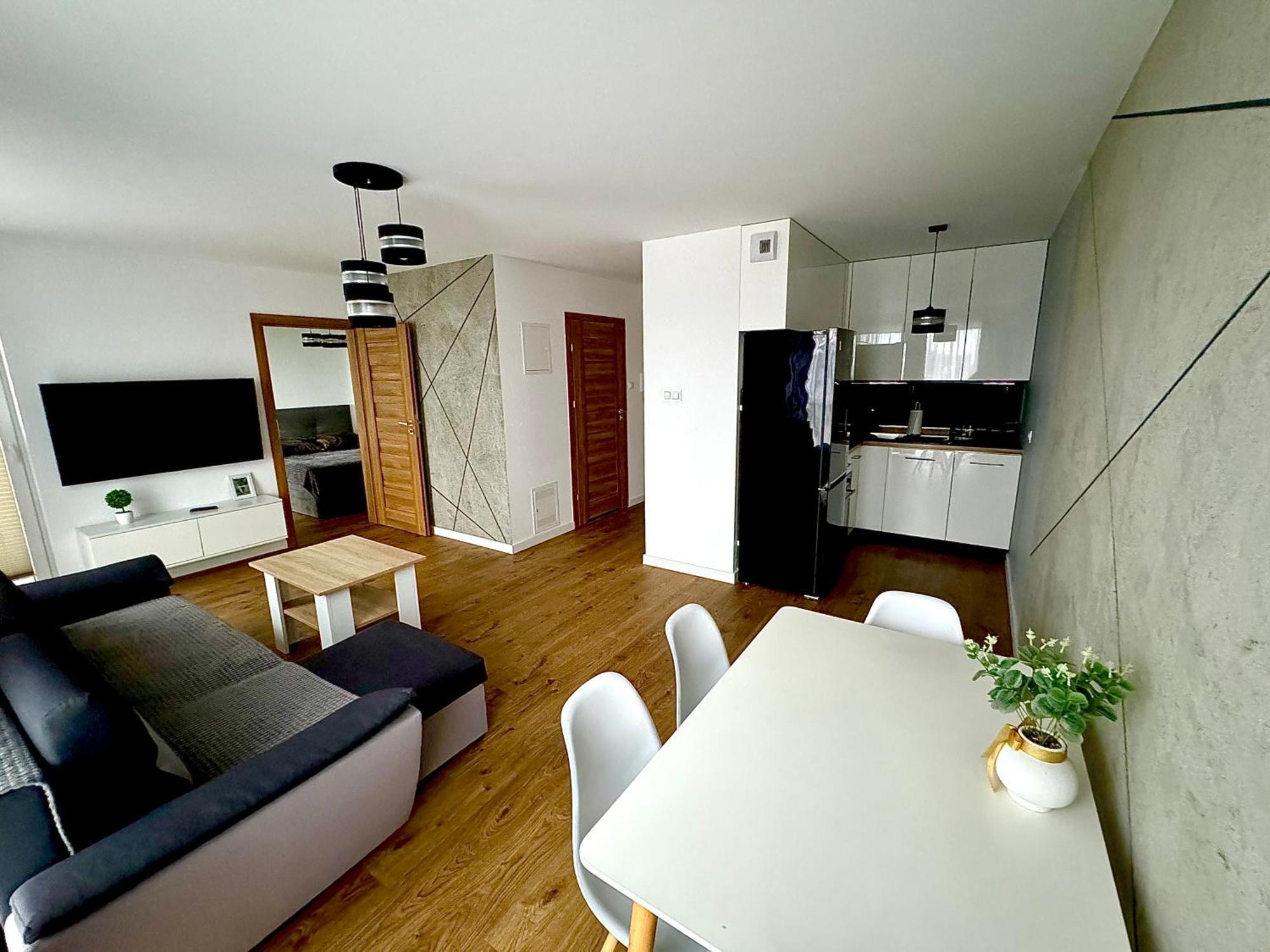 Apartment Jurajska Plaza - Nowoczesny Z Osobna Sypialnia, Parking Gratis - *